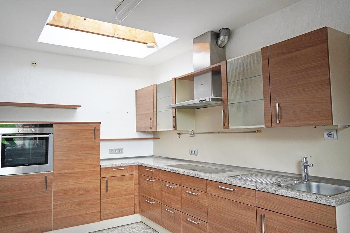 Predaj domu 171 m², pozemok 3.806 m², Untersteinbach 1, Bergisch Gladbach, Severné Porýnie - Westfálsko Predaj domu 171 m², pozemok 3.806 m², Untersteinbach 1, Bergisch Gladbach, Severné Porýnie - Westfálsko