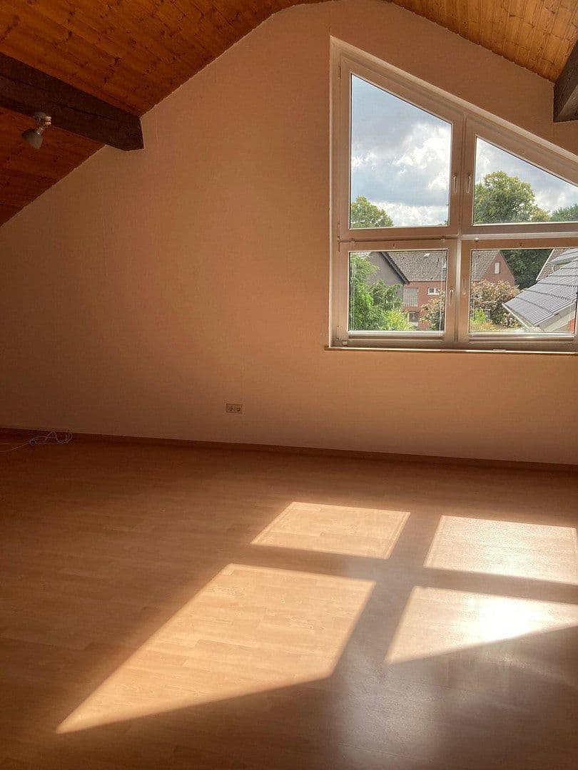 Prenájom bytu 2-izbový 82 m², Holzwickede, Severné Porýnie - Westfálsko Prenájom bytu 2-izbový 82 m², Holzwickede, Severné Porýnie - Westfálsko