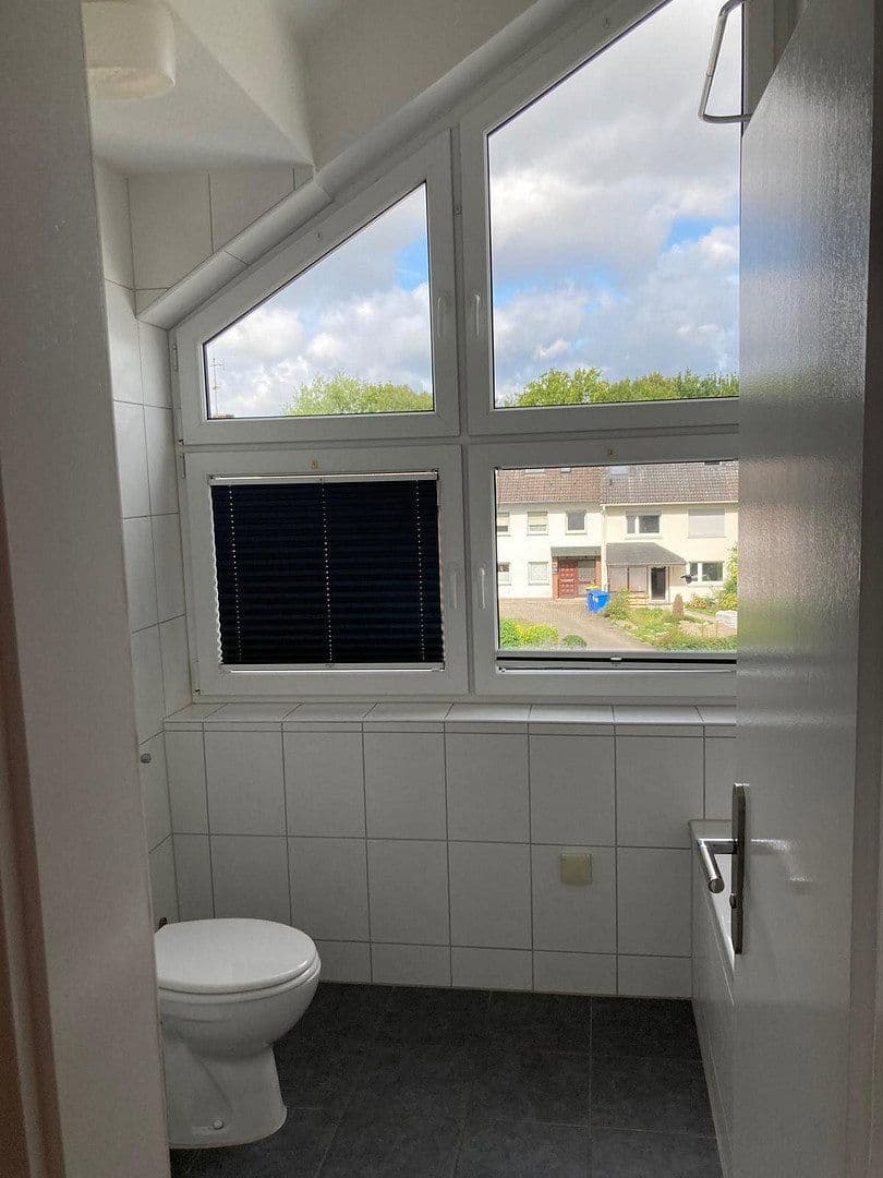 Prenájom bytu 2-izbový 82 m², Holzwickede, Severné Porýnie - Westfálsko Prenájom bytu 2-izbový 82 m², Holzwickede, Severné Porýnie - Westfálsko