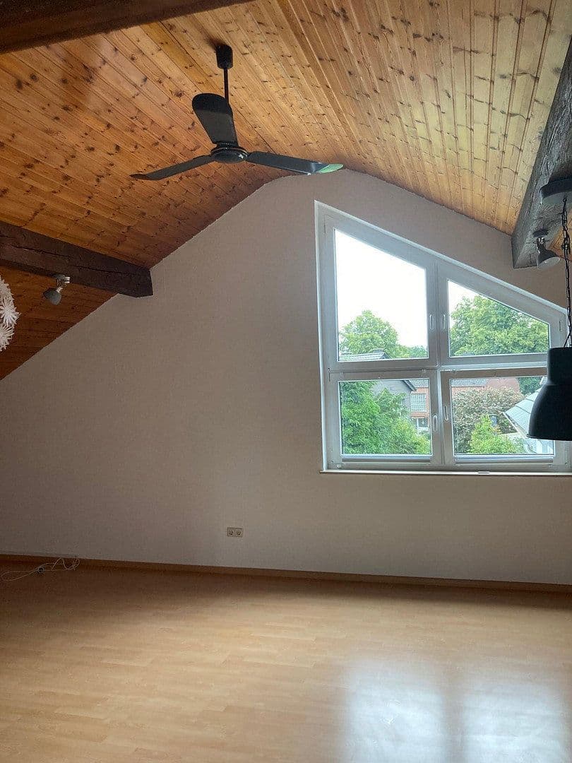 Prenájom bytu 2-izbový 82 m², Holzwickede, Severné Porýnie - Westfálsko Prenájom bytu 2-izbový 82 m², Holzwickede, Severné Porýnie - Westfálsko