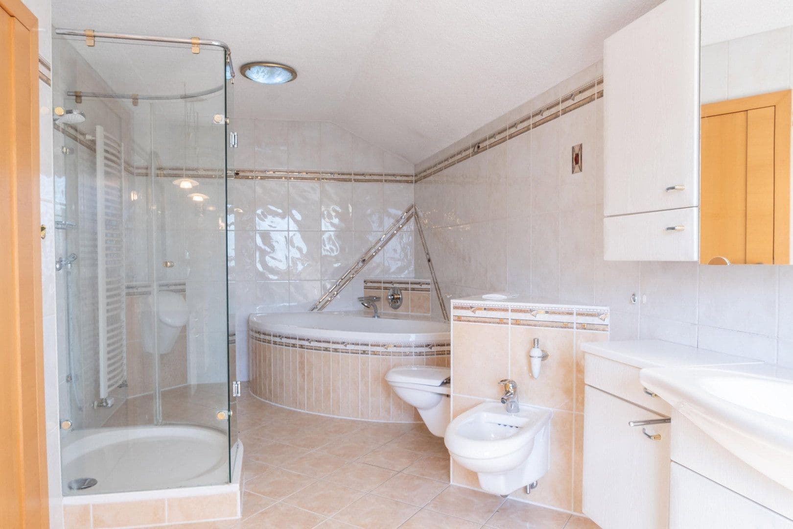 Predaj domu 175 m², pozemok 735 m², Pfaffenhofen an der Roth, Bavorsko Predaj domu 175 m², pozemok 735 m², Pfaffenhofen an der Roth, Bavorsko