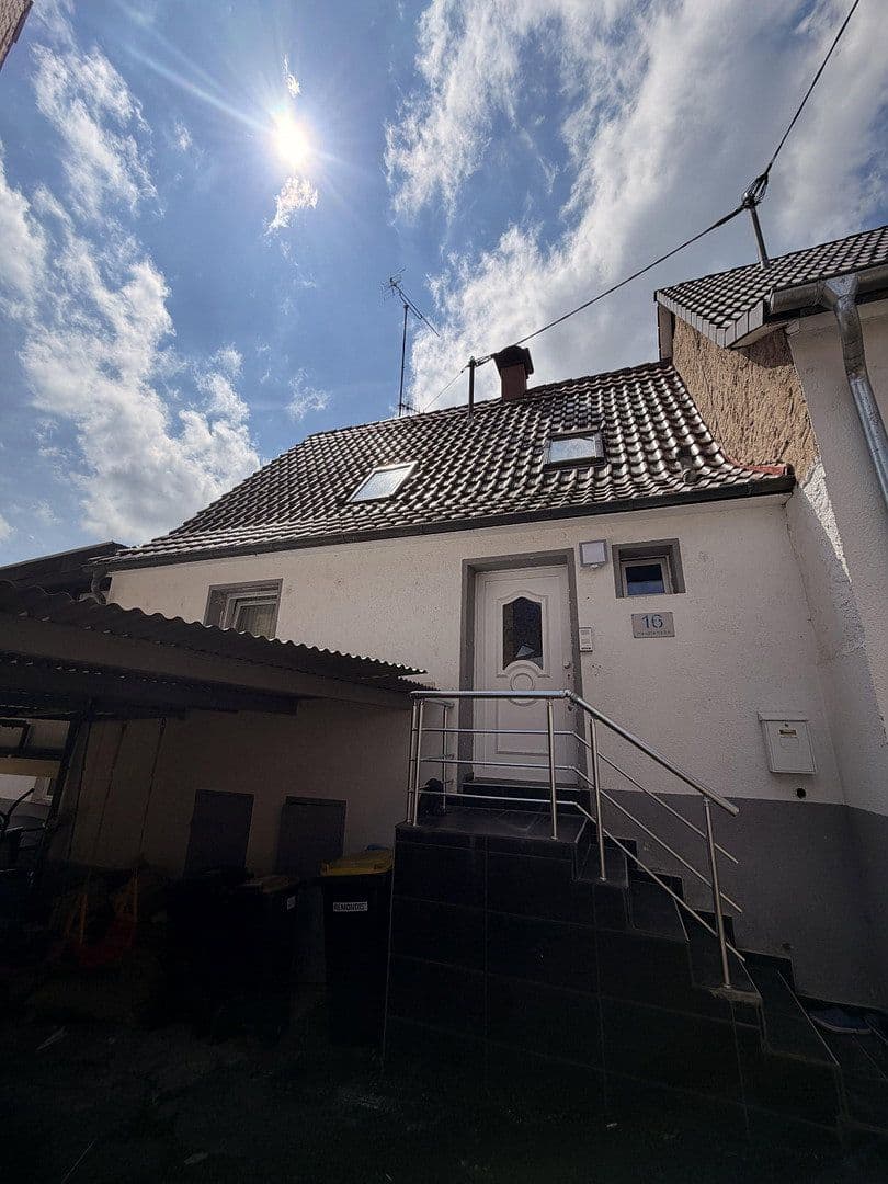 Predaj domu 123 m², pozemok 187 m², Cleebronn, Bádensko-Wurttembersko Predaj domu 123 m², pozemok 187 m², Cleebronn, Bádensko-Wurttembersko