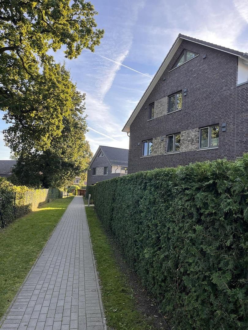 Prenájom bytu 3-izbový 104 m², Seevetal, Dolné Sasko Prenájom bytu 3-izbový 104 m², Seevetal, Dolné Sasko