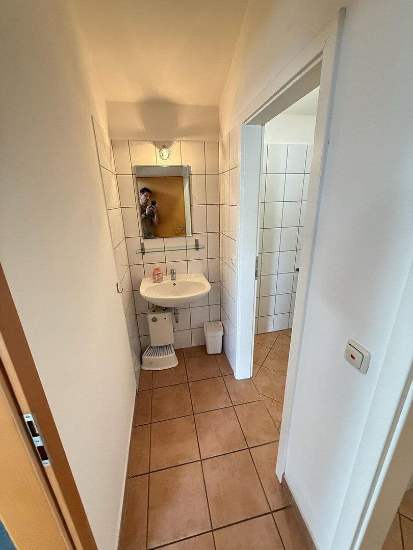 Prenájom kancelárie 75 m², Höchster Straße 18a, Groß-Umstadt, Hesensko Prenájom kancelárie 75 m², Höchster Straße 18a, Groß-Umstadt, Hesensko