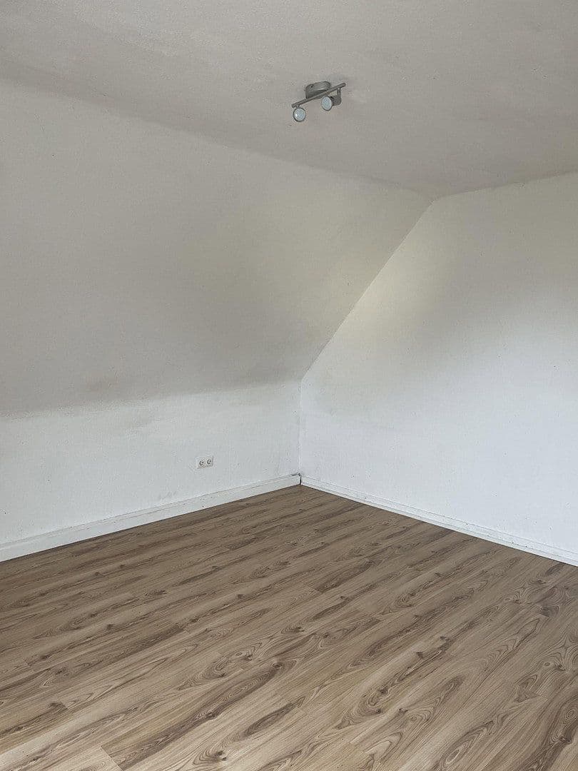 Prenájom bytu 2-izbový 65 m², Forster Weg, Hameln, Dolné Sasko Prenájom bytu 2-izbový 65 m², Forster Weg, Hameln, Dolné Sasko