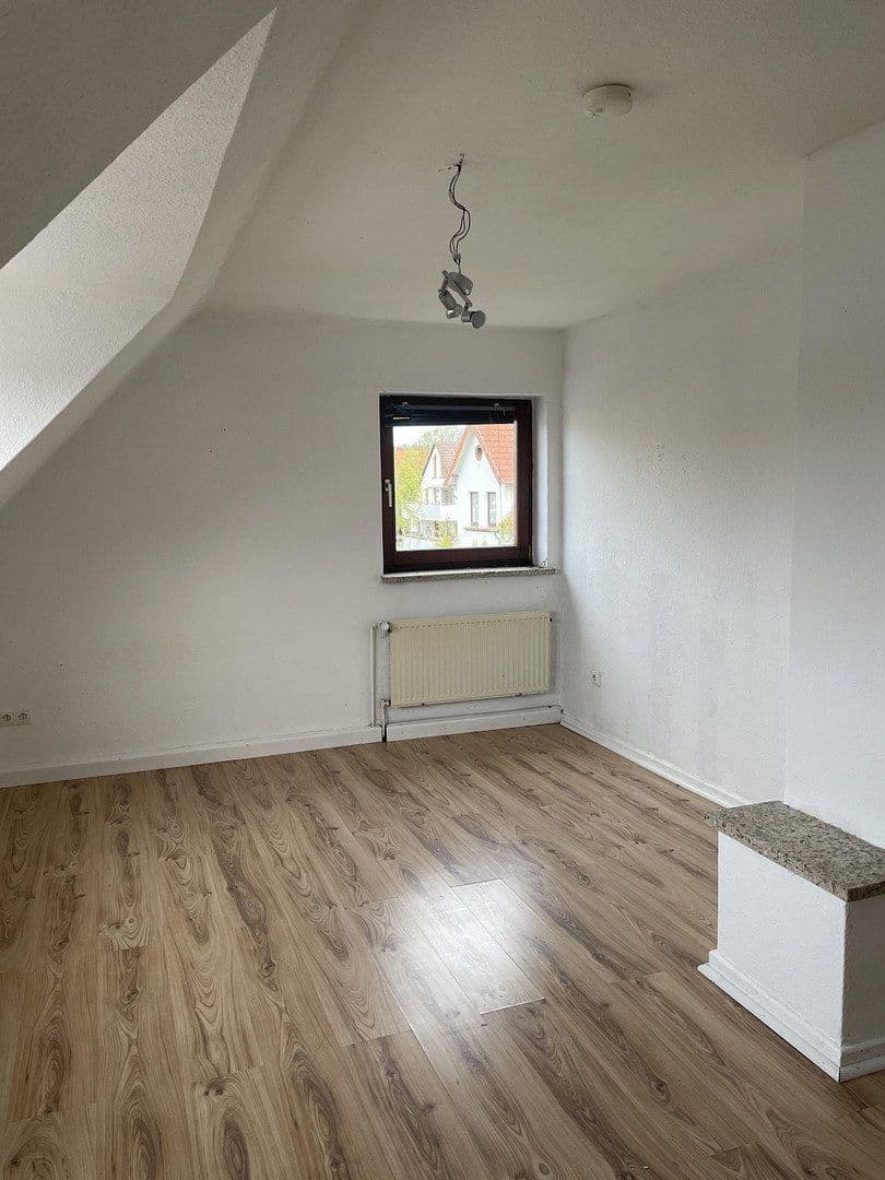 Prenájom bytu 2-izbový 65 m², Forster Weg, Hameln, Dolné Sasko Prenájom bytu 2-izbový 65 m², Forster Weg, Hameln, Dolné Sasko