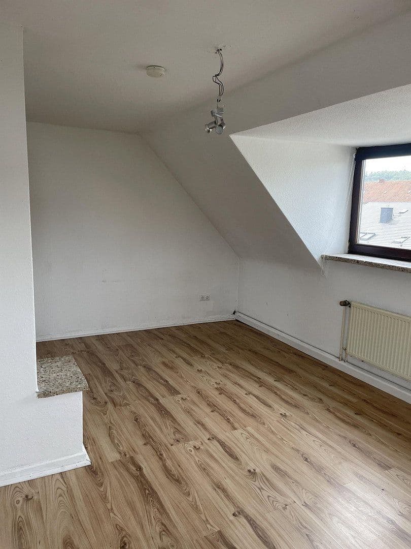 Prenájom bytu 2-izbový 65 m², Forster Weg, Hameln, Dolné Sasko Prenájom bytu 2-izbový 65 m², Forster Weg, Hameln, Dolné Sasko