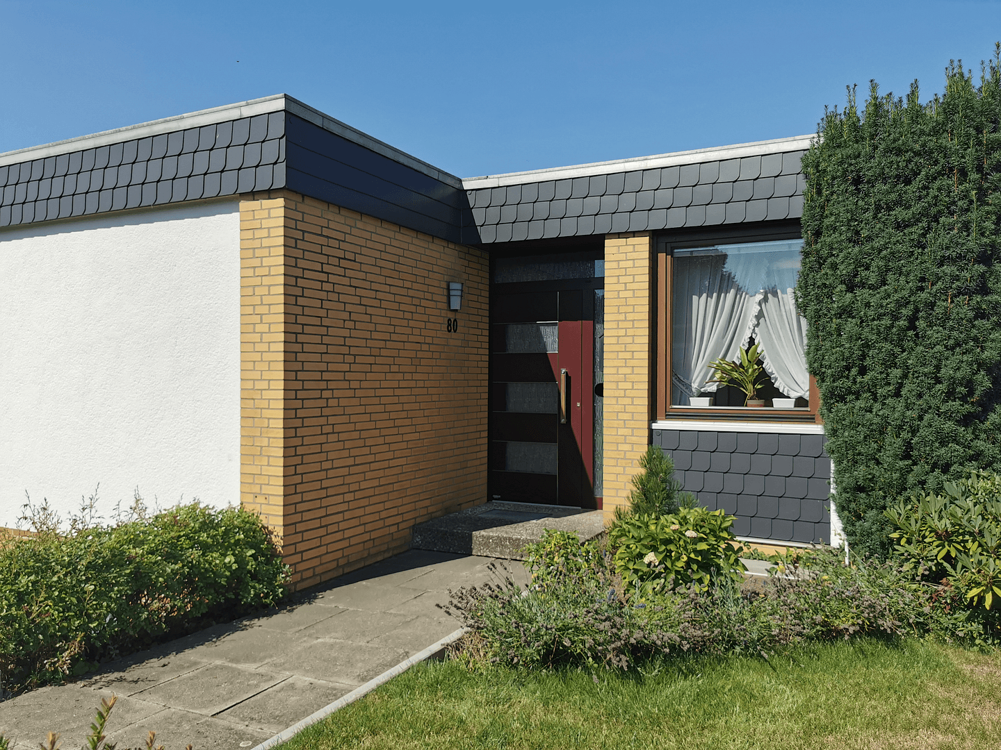 Predaj domu 99 m², pozemok 493 m², Hildesheim, Dolné Sasko Predaj domu 99 m², pozemok 493 m², Hildesheim, Dolné Sasko