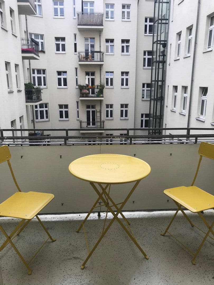 Prenájom bytu 2-izbový 49 m², Berlin, Berlín Prenájom bytu 2-izbový 49 m², Berlin, Berlín