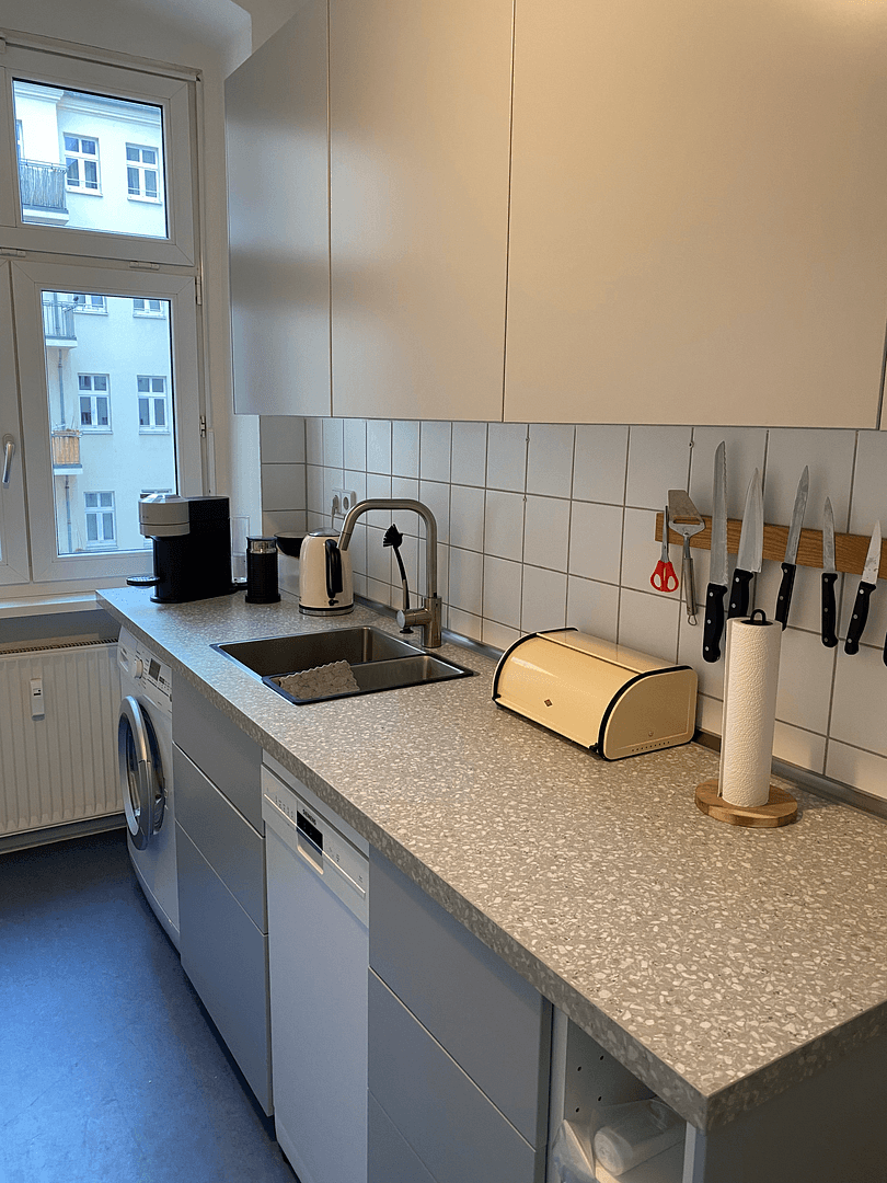 Prenájom bytu 2-izbový 49 m², Berlin, Berlín Prenájom bytu 2-izbový 49 m², Berlin, Berlín