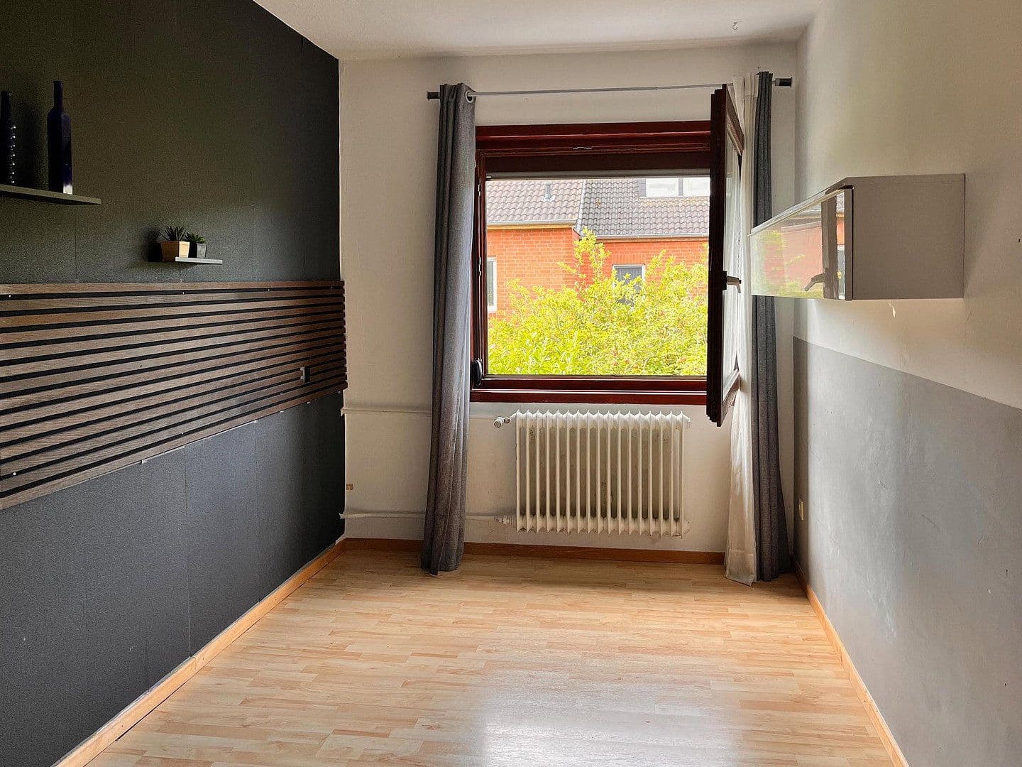 Predaj domu 135 m², pozemok 490 m², Bremen, Brémy Predaj domu 135 m², pozemok 490 m², Bremen, Brémy