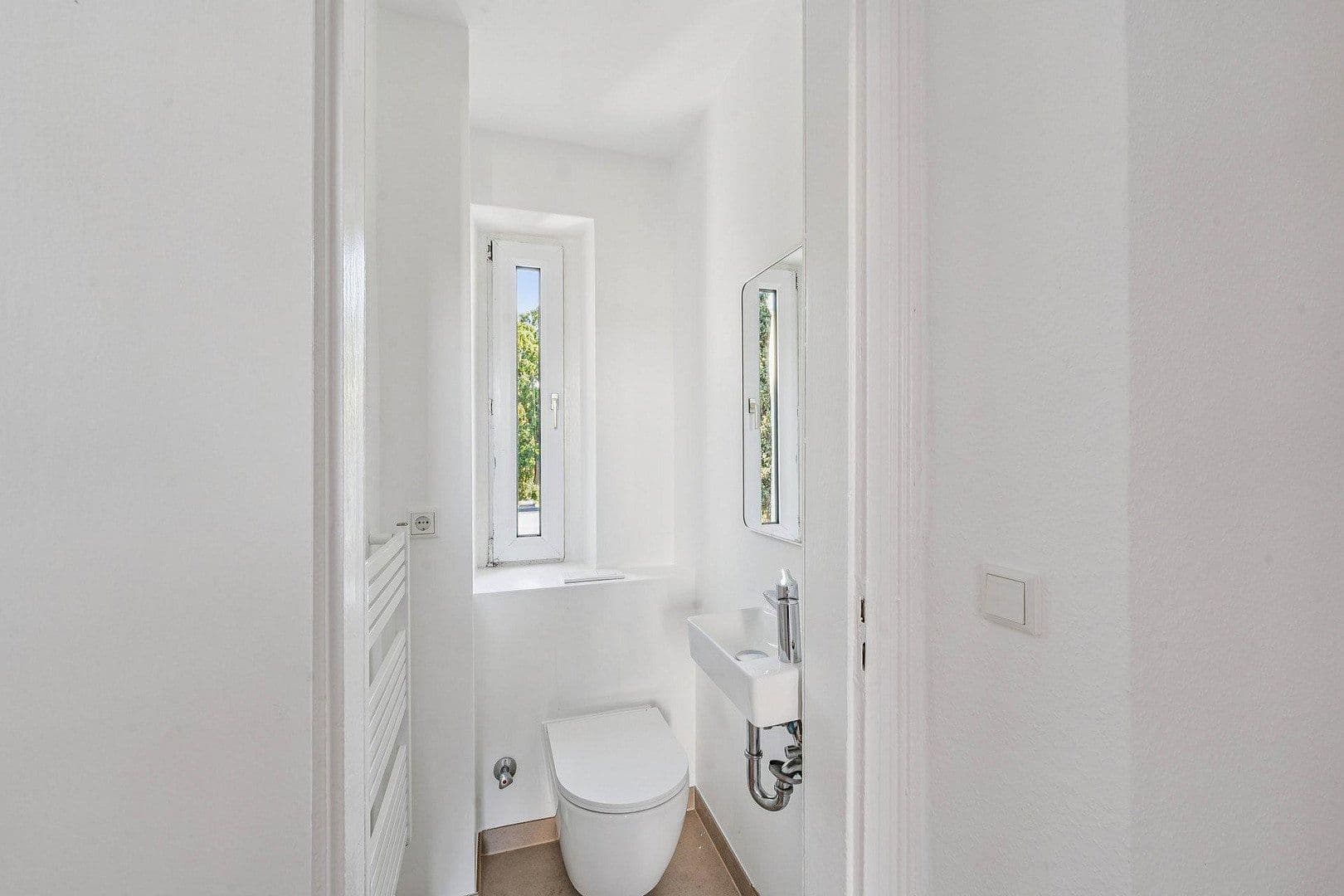Predaj domu 593 m², pozemok 334 m², Krippstr 39, Düsseldorf, Severné Porýnie - Westfálsko Predaj domu 593 m², pozemok 334 m², Krippstr 39, Düsseldorf, Severné Porýnie - Westfálsko