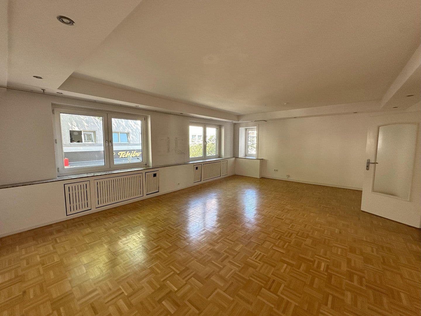 Prenájom bytu 4-izbový 135 m², Essen, Severné Porýnie - Westfálsko Prenájom bytu 4-izbový 135 m², Essen, Severné Porýnie - Westfálsko
