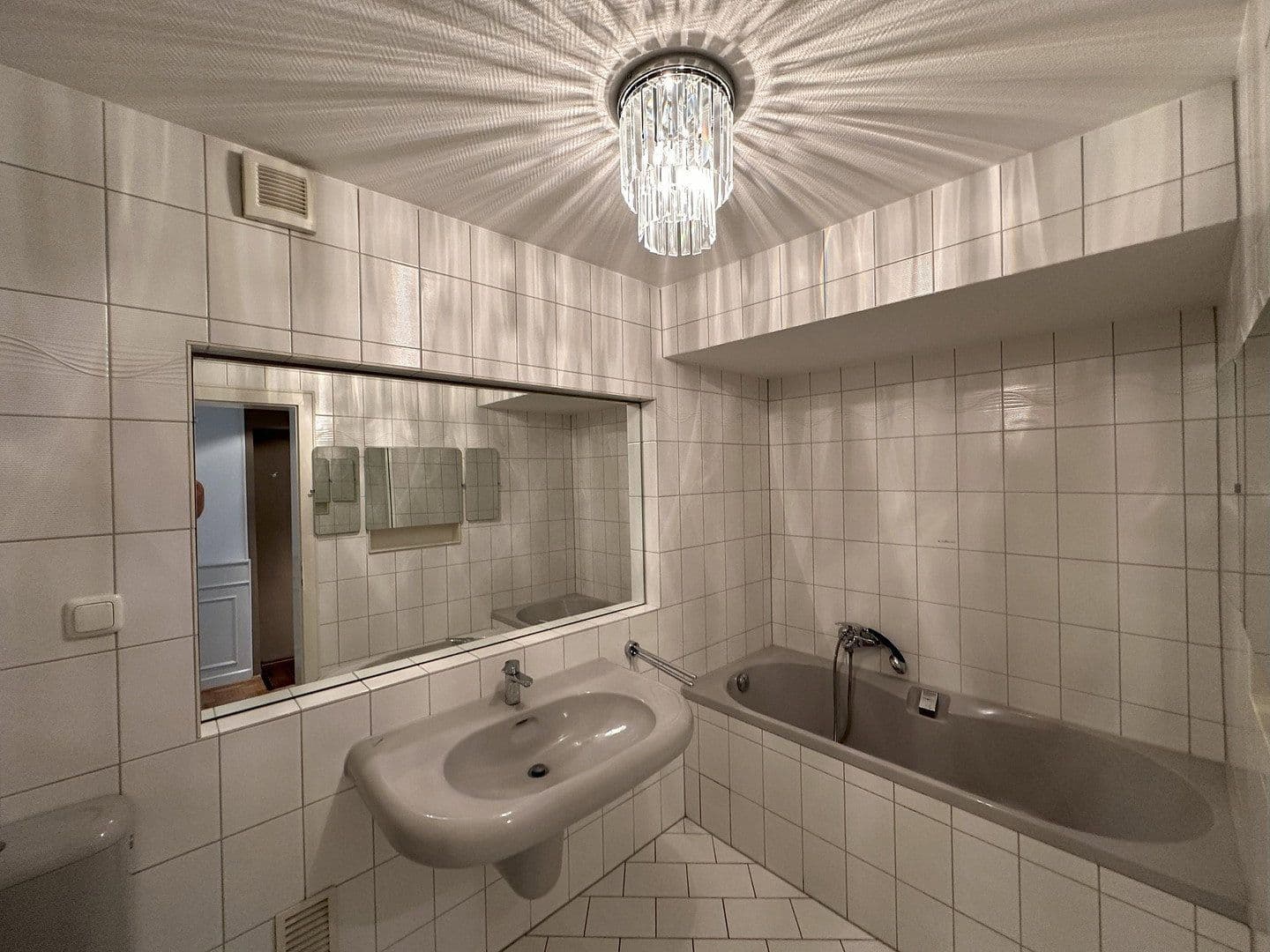 Prenájom bytu 4-izbový 135 m², Essen, Severné Porýnie - Westfálsko Prenájom bytu 4-izbový 135 m², Essen, Severné Porýnie - Westfálsko