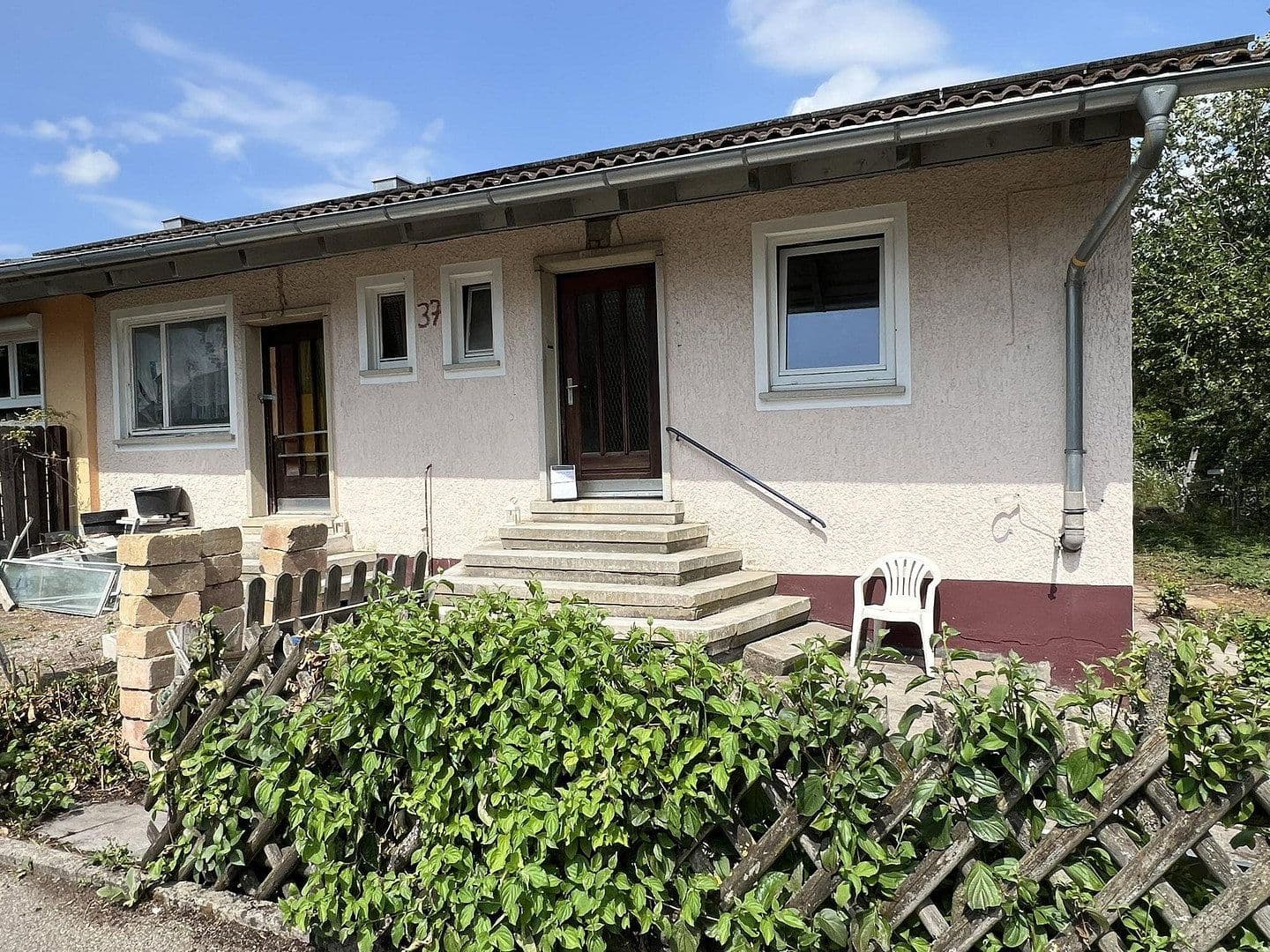 Predaj domu 111 m², pozemok 292 m², Vöhringen, Bádensko-Wurttembersko Predaj domu 111 m², pozemok 292 m², Vöhringen, Bádensko-Wurttembersko