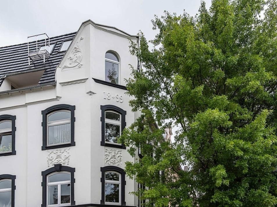Prenájom bytu 4-izbový 185 m², Essen, Severné Porýnie - Westfálsko Prenájom bytu 4-izbový 185 m², Essen, Severné Porýnie - Westfálsko