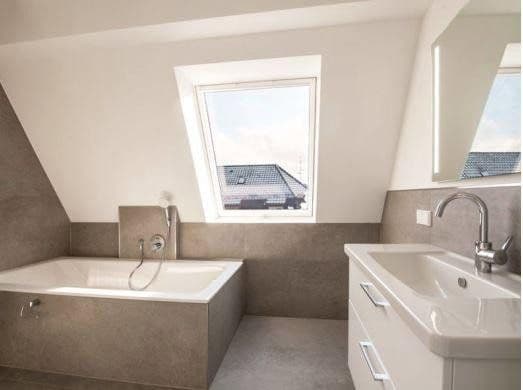 Prenájom bytu 4-izbový 185 m², Essen, Severné Porýnie - Westfálsko Prenájom bytu 4-izbový 185 m², Essen, Severné Porýnie - Westfálsko