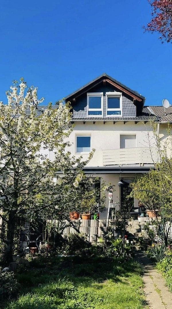 Predaj domu 114 m², pozemok 227 m², Hemsbach, Bádensko-Wurttembersko Predaj domu 114 m², pozemok 227 m², Hemsbach, Bádensko-Wurttembersko
