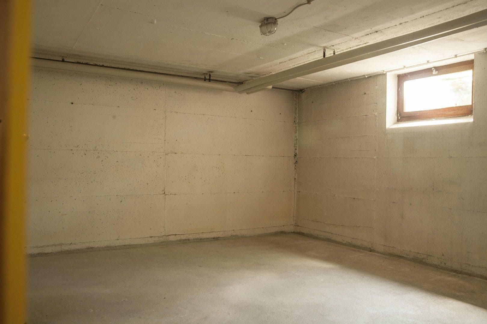 Prenájom bytu 4-izbový 97 m², Bruckmühl, Bavorsko Prenájom bytu 4-izbový 97 m², Bruckmühl, Bavorsko