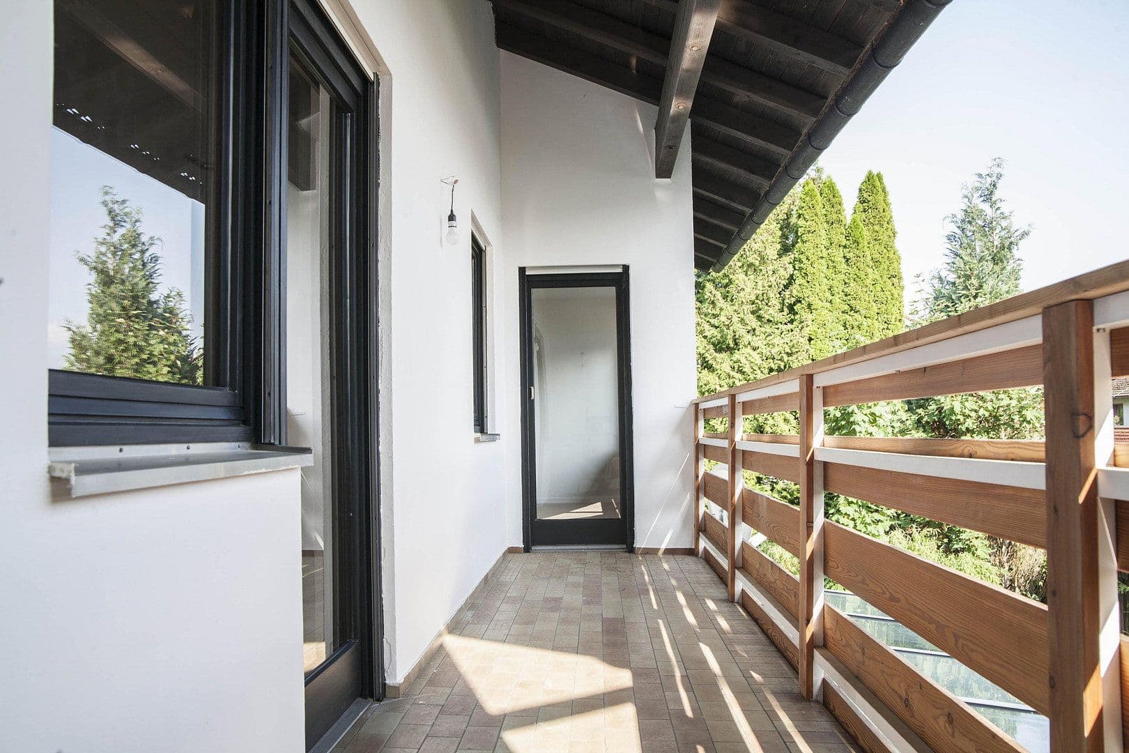 Prenájom bytu 4-izbový 97 m², Bruckmühl, Bavorsko Prenájom bytu 4-izbový 97 m², Bruckmühl, Bavorsko