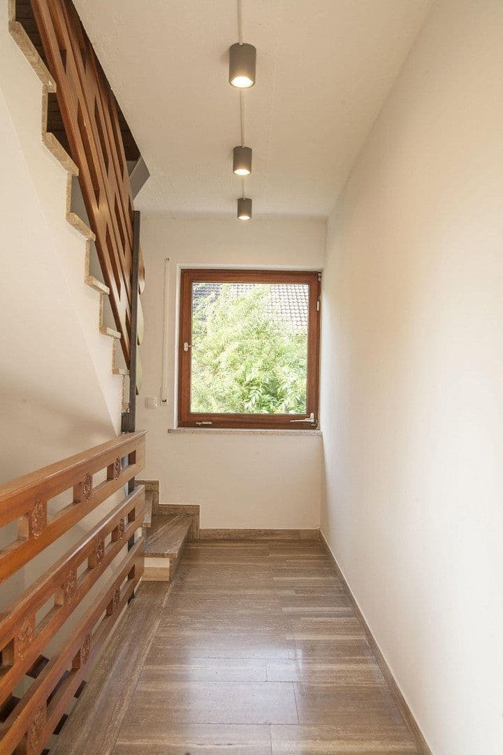 Prenájom bytu 4-izbový 97 m², Bruckmühl, Bavorsko Prenájom bytu 4-izbový 97 m², Bruckmühl, Bavorsko