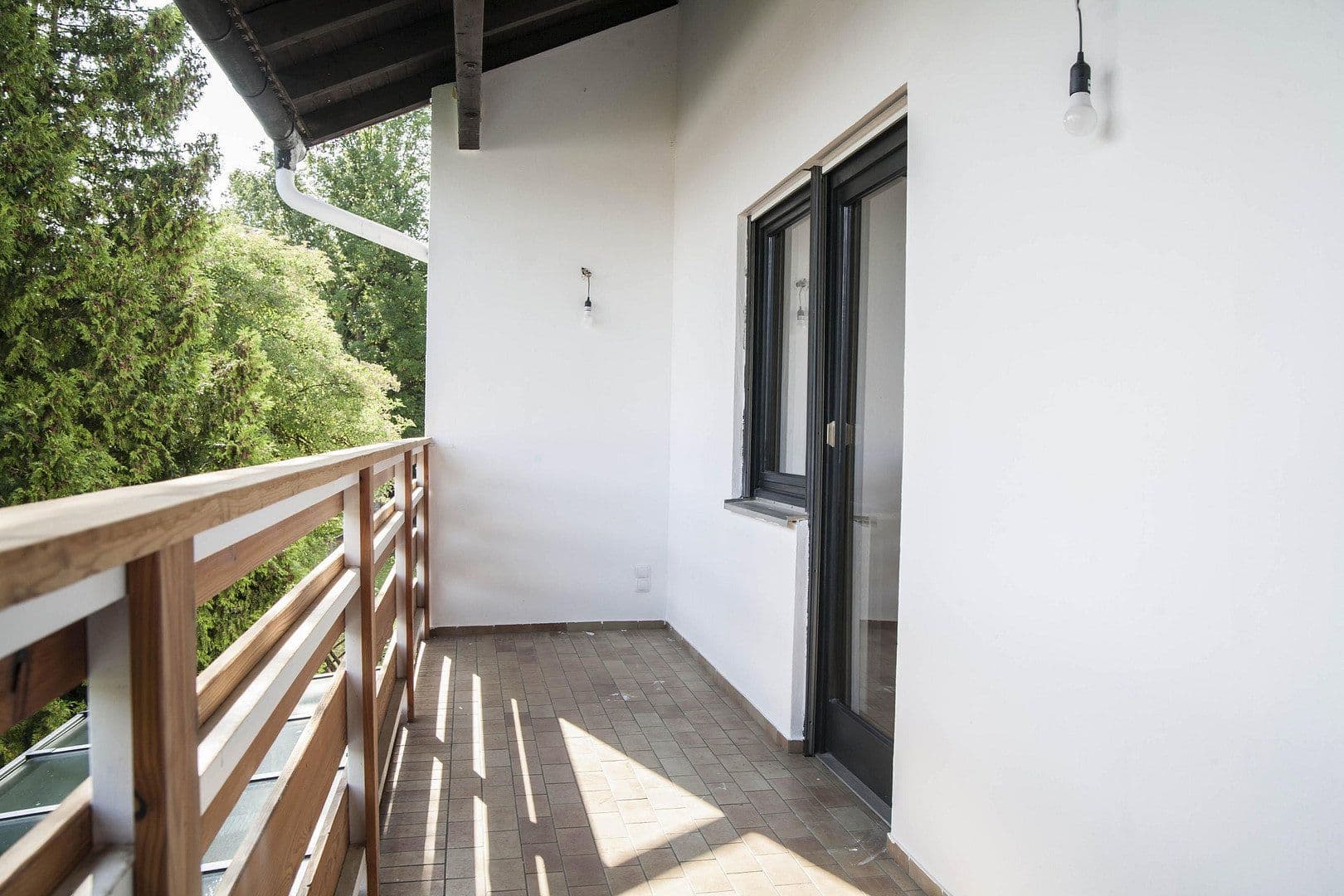 Prenájom bytu 4-izbový 97 m², Bruckmühl, Bavorsko Prenájom bytu 4-izbový 97 m², Bruckmühl, Bavorsko