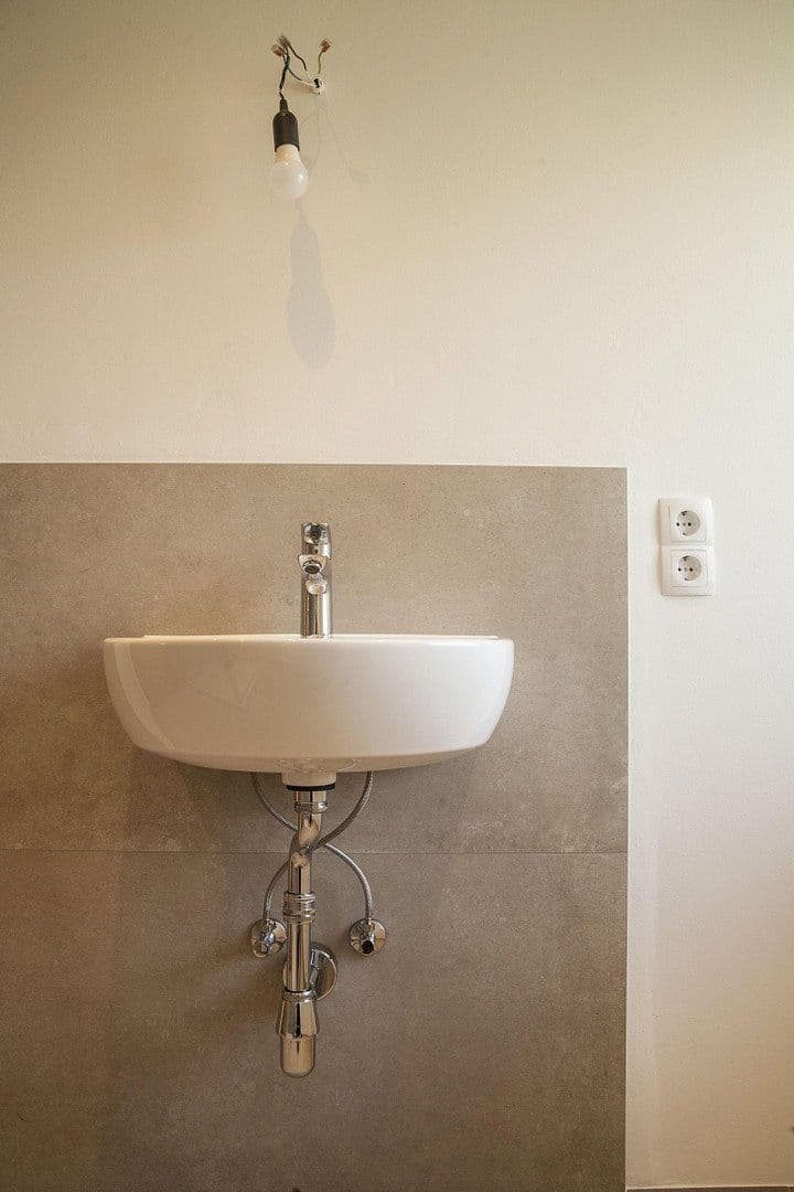 Prenájom bytu 4-izbový 97 m², Bruckmühl, Bavorsko Prenájom bytu 4-izbový 97 m², Bruckmühl, Bavorsko