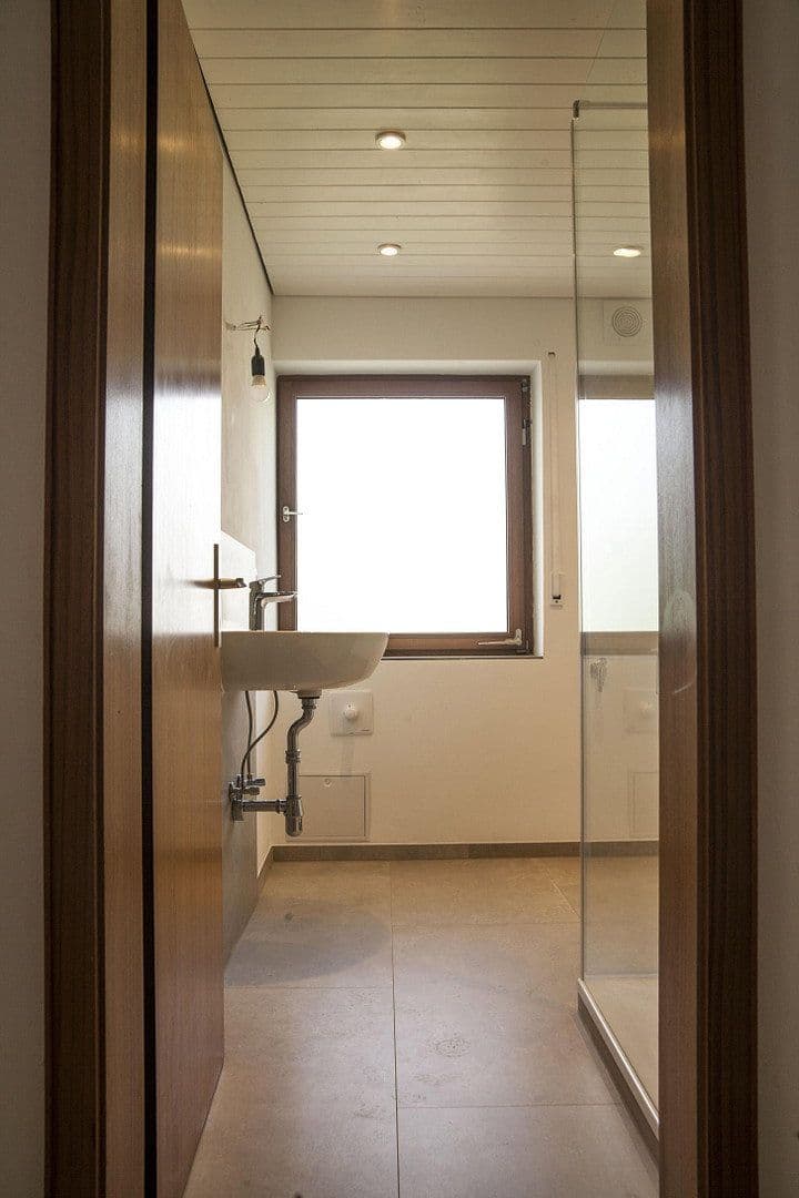 Prenájom bytu 4-izbový 97 m², Bruckmühl, Bavorsko Prenájom bytu 4-izbový 97 m², Bruckmühl, Bavorsko
