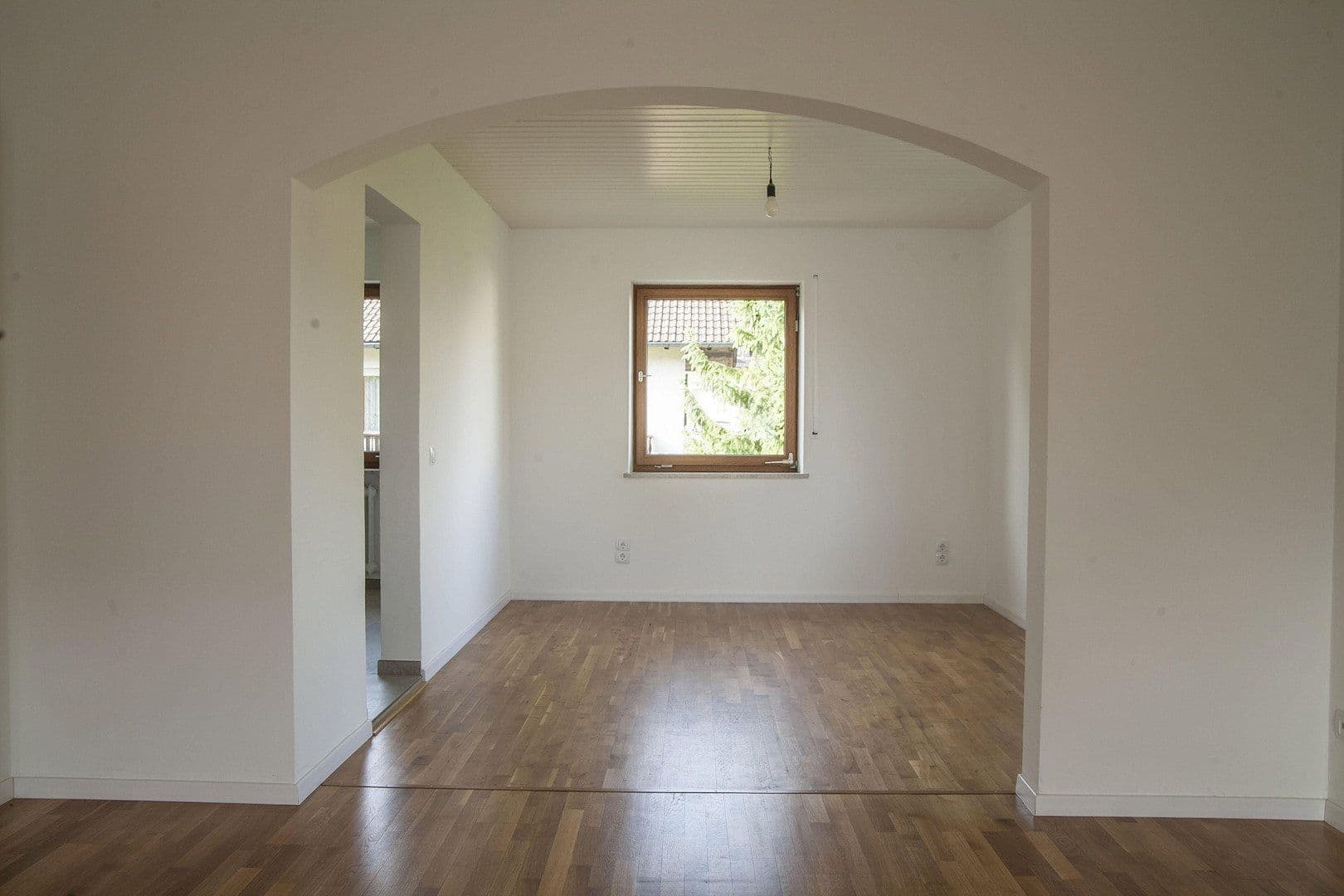 Prenájom bytu 4-izbový 97 m², Bruckmühl, Bavorsko Prenájom bytu 4-izbový 97 m², Bruckmühl, Bavorsko