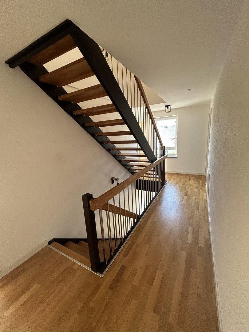 Prenájom domu 203 m², pozemok 280 m², Bamberg, Bavorsko Prenájom domu 203 m², pozemok 280 m², Bamberg, Bavorsko