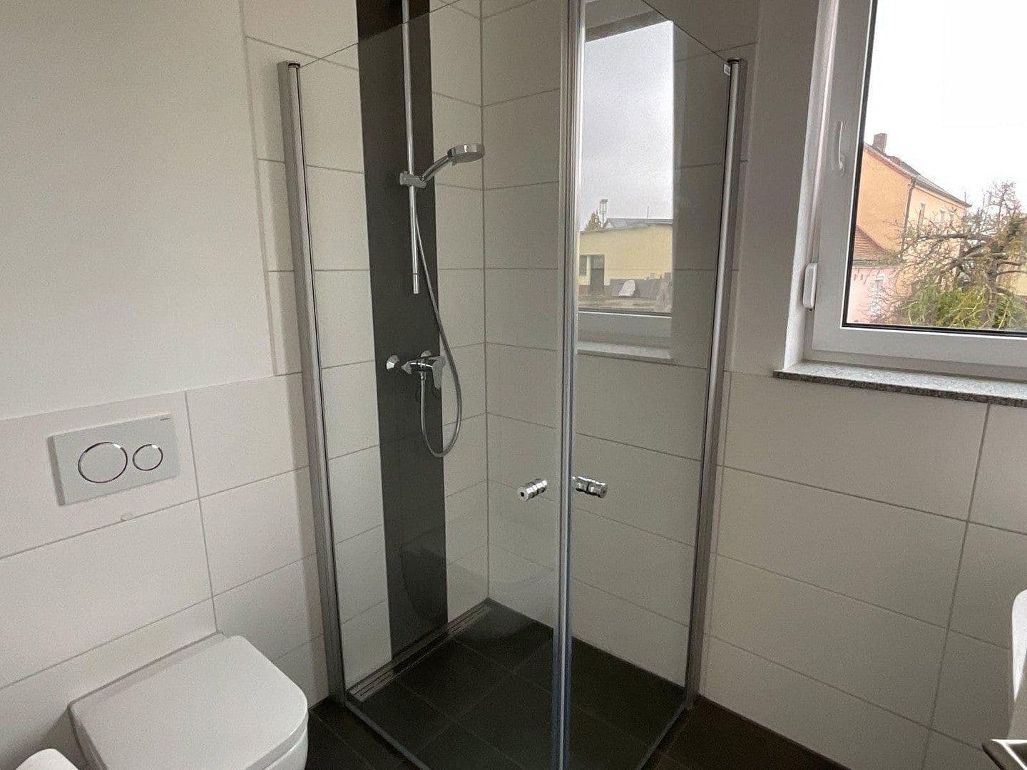 Prenájom domu 203 m², pozemok 280 m², Frensdorf, Bavorsko Prenájom domu 203 m², pozemok 280 m², Frensdorf, Bavorsko