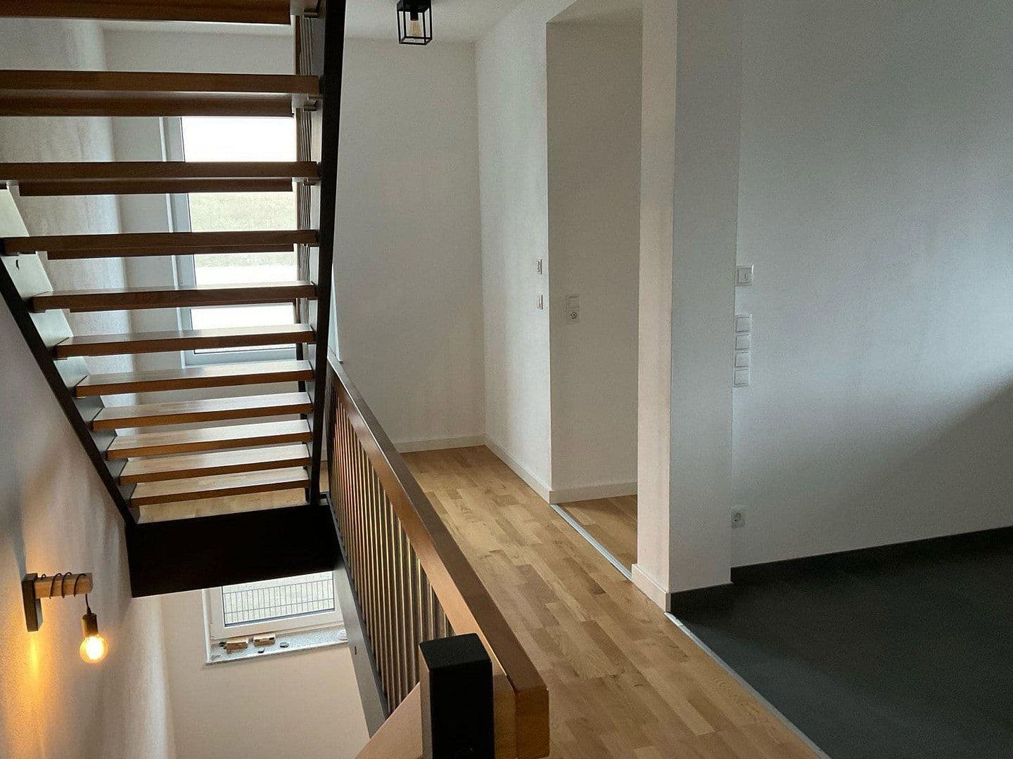 Prenájom domu 203 m², pozemok 280 m², Frensdorf, Bavorsko Prenájom domu 203 m², pozemok 280 m², Frensdorf, Bavorsko