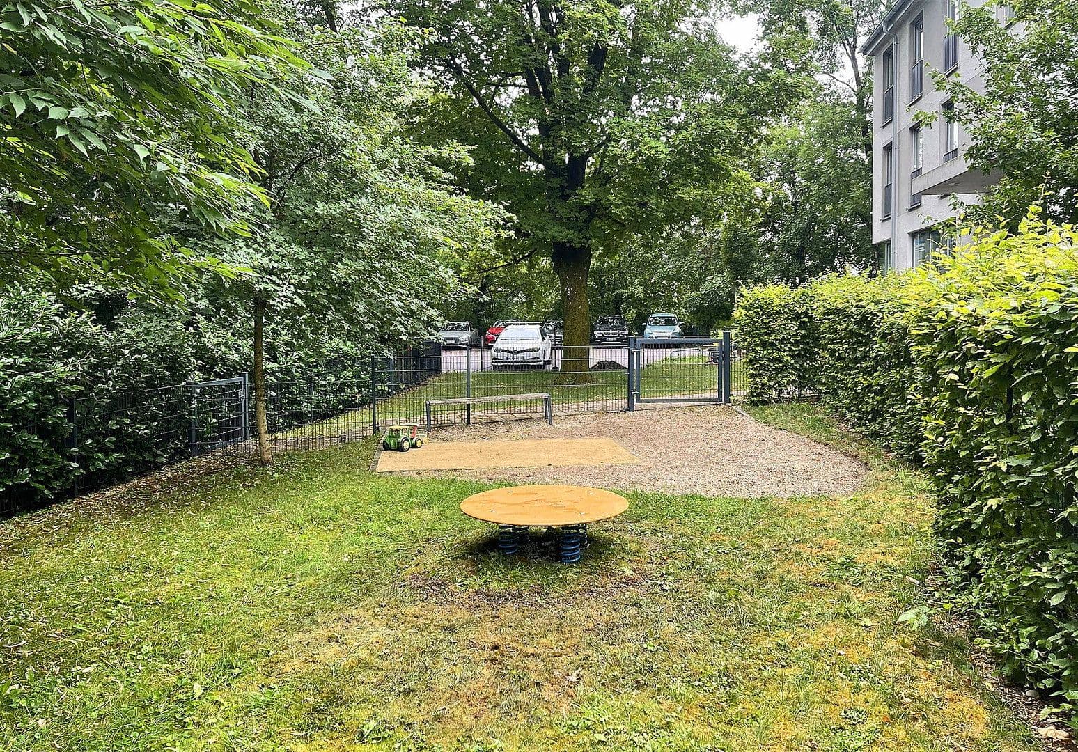 Prenájom bytu 2-izbový 75 m², Richard-Tauber-Straße 3, München, Bavorsko Prenájom bytu 2-izbový 75 m², Richard-Tauber-Straße 3, München, Bavorsko