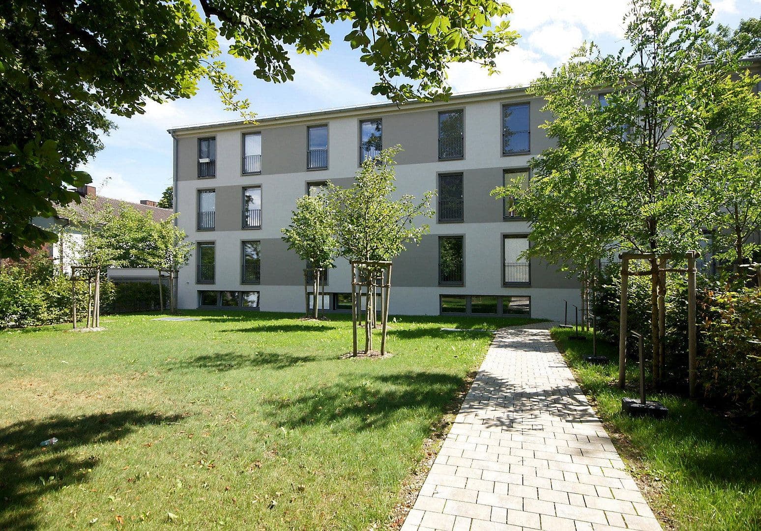 Prenájom bytu 2-izbový 75 m², Richard-Tauber-Straße 3, München, Bavorsko Prenájom bytu 2-izbový 75 m², Richard-Tauber-Straße 3, München, Bavorsko