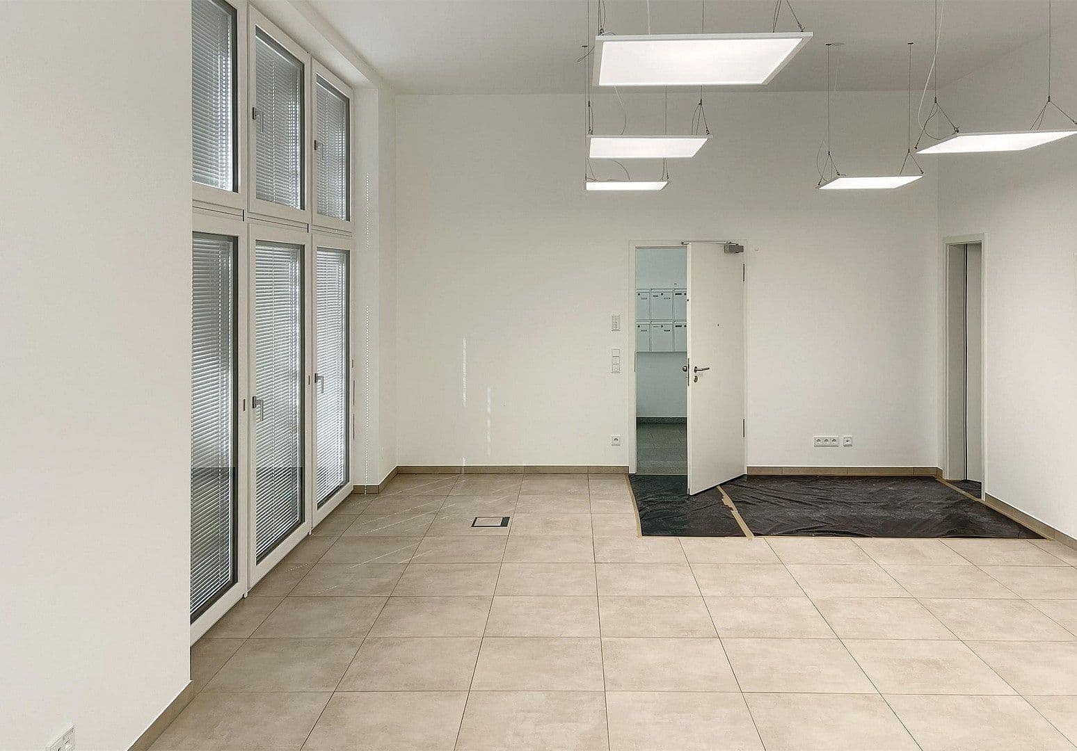 Prenájom bytu 2-izbový 75 m², Richard-Tauber-Straße 3, München, Bavorsko Prenájom bytu 2-izbový 75 m², Richard-Tauber-Straße 3, München, Bavorsko