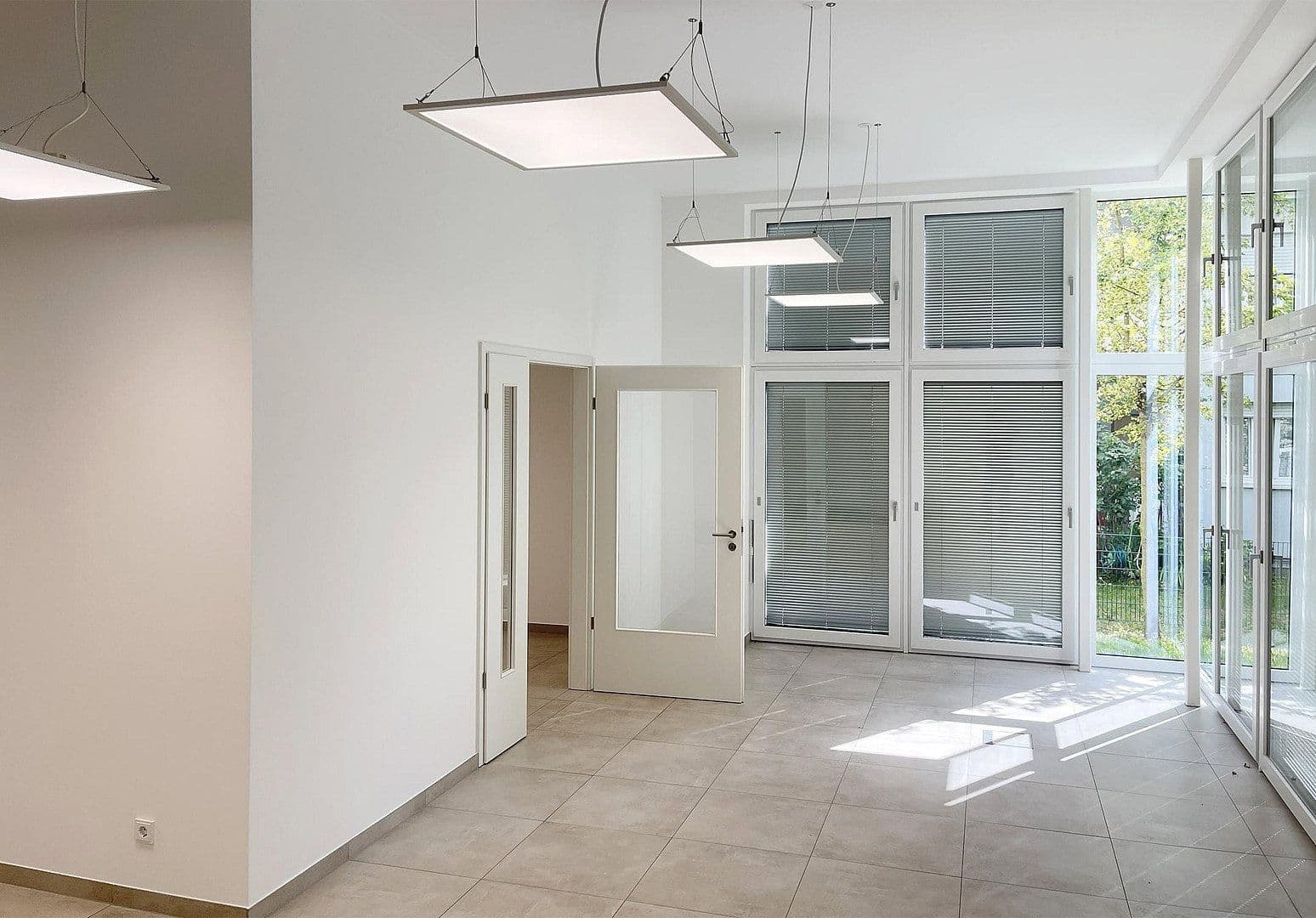 Prenájom bytu 2-izbový 75 m², Richard-Tauber-Straße 3, München, Bavorsko Prenájom bytu 2-izbový 75 m², Richard-Tauber-Straße 3, München, Bavorsko