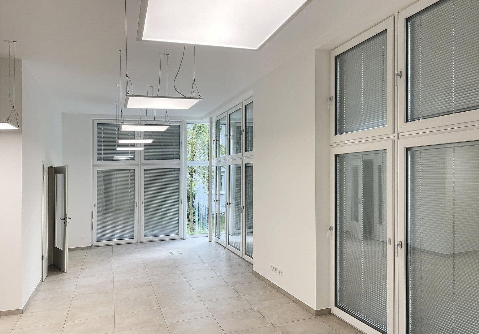 Prenájom bytu 2-izbový 75 m², Richard-Tauber-Straße 3, München, Bavorsko Prenájom bytu 2-izbový 75 m², Richard-Tauber-Straße 3, München, Bavorsko