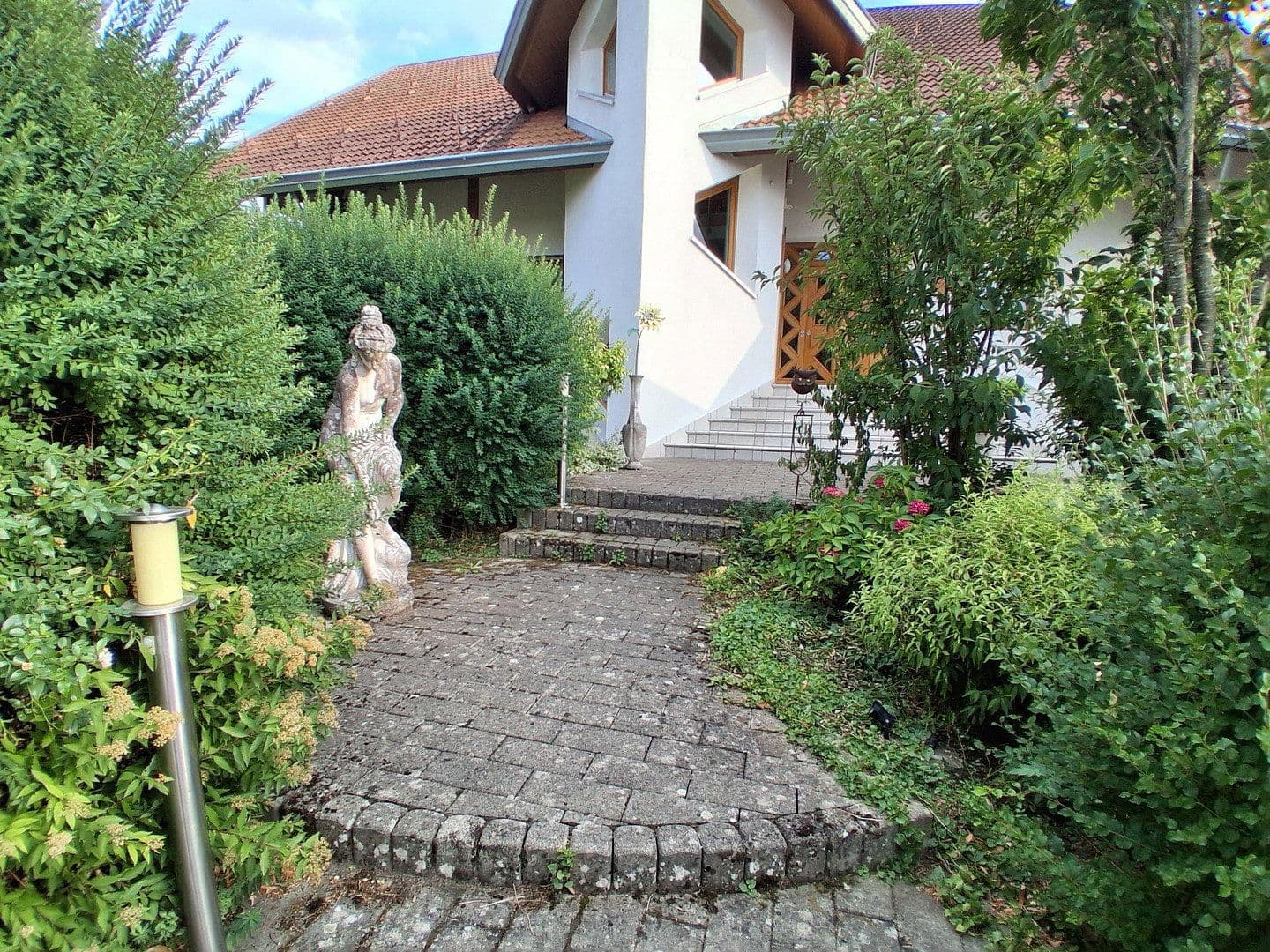 Predaj domu 262 m², pozemok 14.683 m², Rathausstraße 25, Bad Wurzach, Bádensko-Wurttembersko Predaj domu 262 m², pozemok 14.683 m², Rathausstraße 25, Bad Wurzach, Bádensko-Wurttembersko