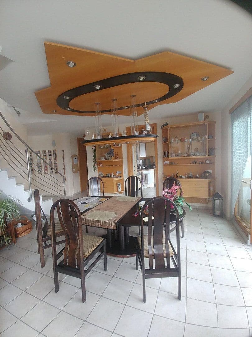 Predaj domu 262 m², pozemok 14.683 m², Rathausstraße 25, Bad Wurzach, Bádensko-Wurttembersko Predaj domu 262 m², pozemok 14.683 m², Rathausstraße 25, Bad Wurzach, Bádensko-Wurttembersko
