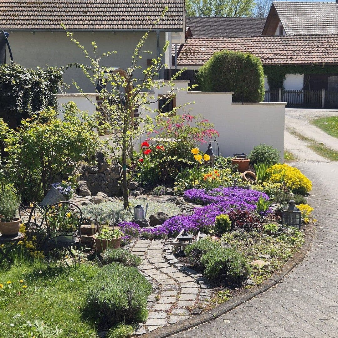 Predaj domu 402 m², pozemok 1.580 m², Neuching, Bavorsko Predaj domu 402 m², pozemok 1.580 m², Neuching, Bavorsko