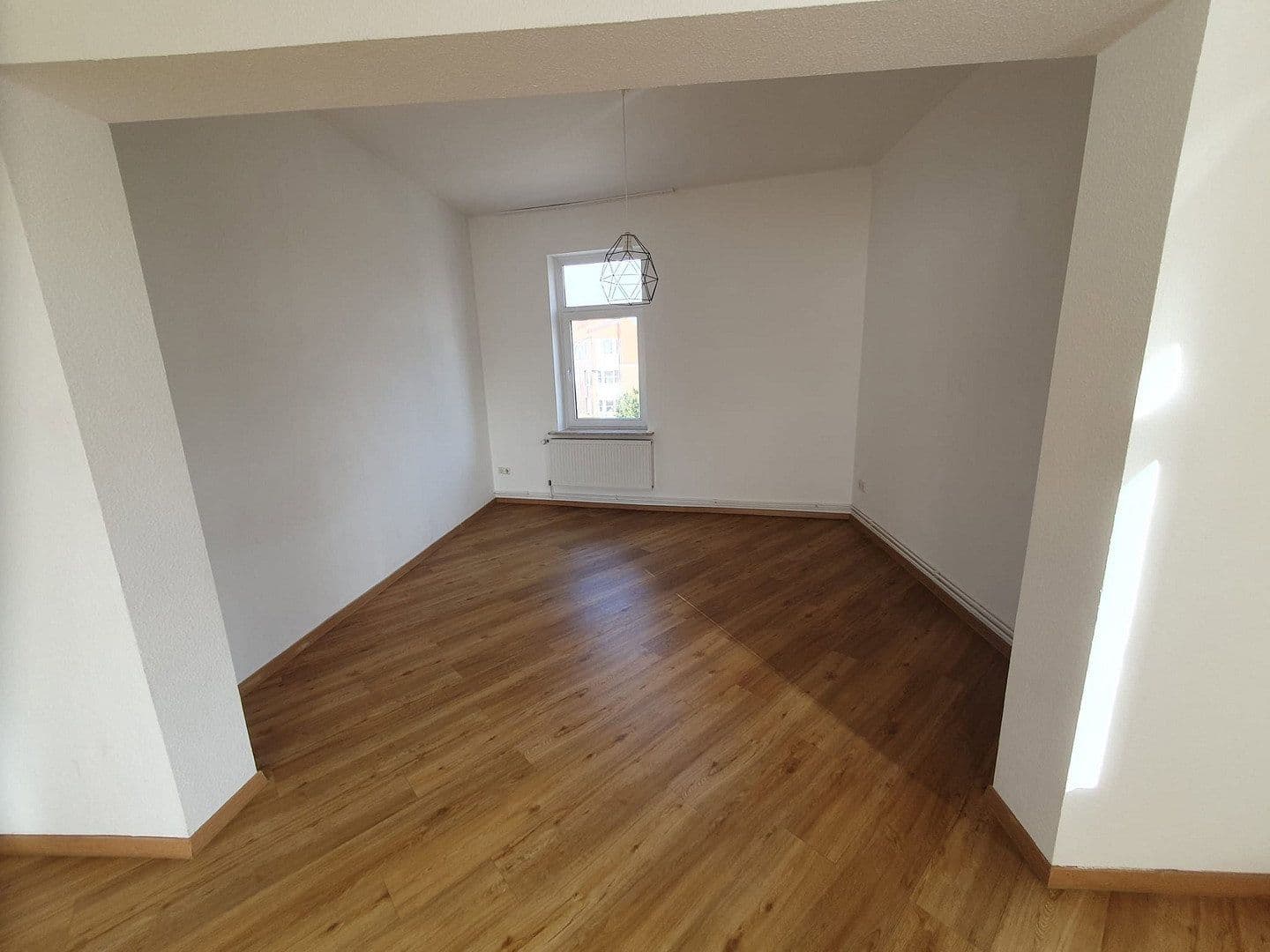 Prenájom bytu 3-izbový 83 m², Bremerhaven, Brémy Prenájom bytu 3-izbový 83 m², Bremerhaven, Brémy