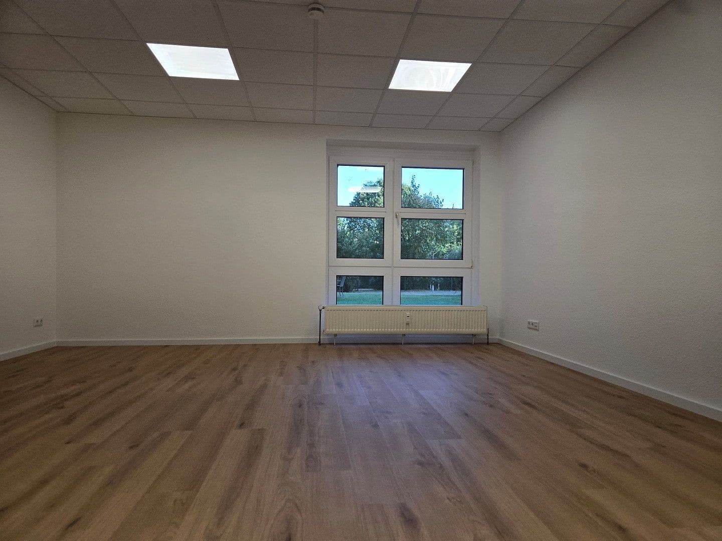 Prenájom bytu 4-izbový 114 m², Höhenstraße 25, Düsseldorf, Severné Porýnie - Westfálsko Prenájom bytu 4-izbový 114 m², Höhenstraße 25, Düsseldorf, Severné Porýnie - Westfálsko