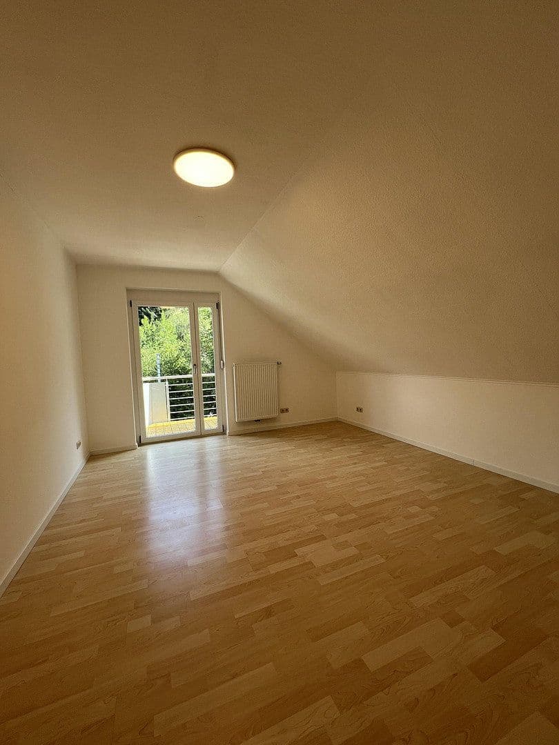 Prenájom bytu 2-izbový 63 m², Wolfach, Bádensko-Wurttembersko Prenájom bytu 2-izbový 63 m², Wolfach, Bádensko-Wurttembersko