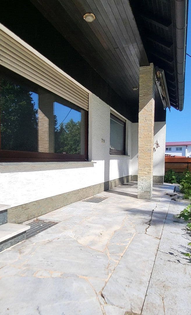 Predaj domu 197 m², pozemok 800 m², Schorndorf, Bádensko-Wurttembersko Predaj domu 197 m², pozemok 800 m², Schorndorf, Bádensko-Wurttembersko