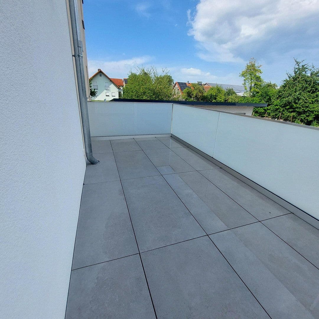 Prenájom bytu 4-izbový 117 m², Hemau, Bavorsko Prenájom bytu 4-izbový 117 m², Hemau, Bavorsko