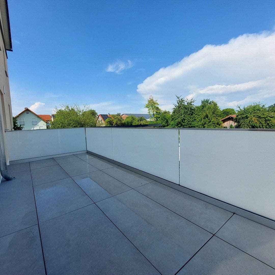 Prenájom bytu 4-izbový 117 m², Hemau, Bavorsko Prenájom bytu 4-izbový 117 m², Hemau, Bavorsko