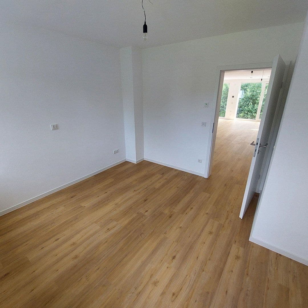 Prenájom bytu 4-izbový 117 m², Hemau, Bavorsko Prenájom bytu 4-izbový 117 m², Hemau, Bavorsko