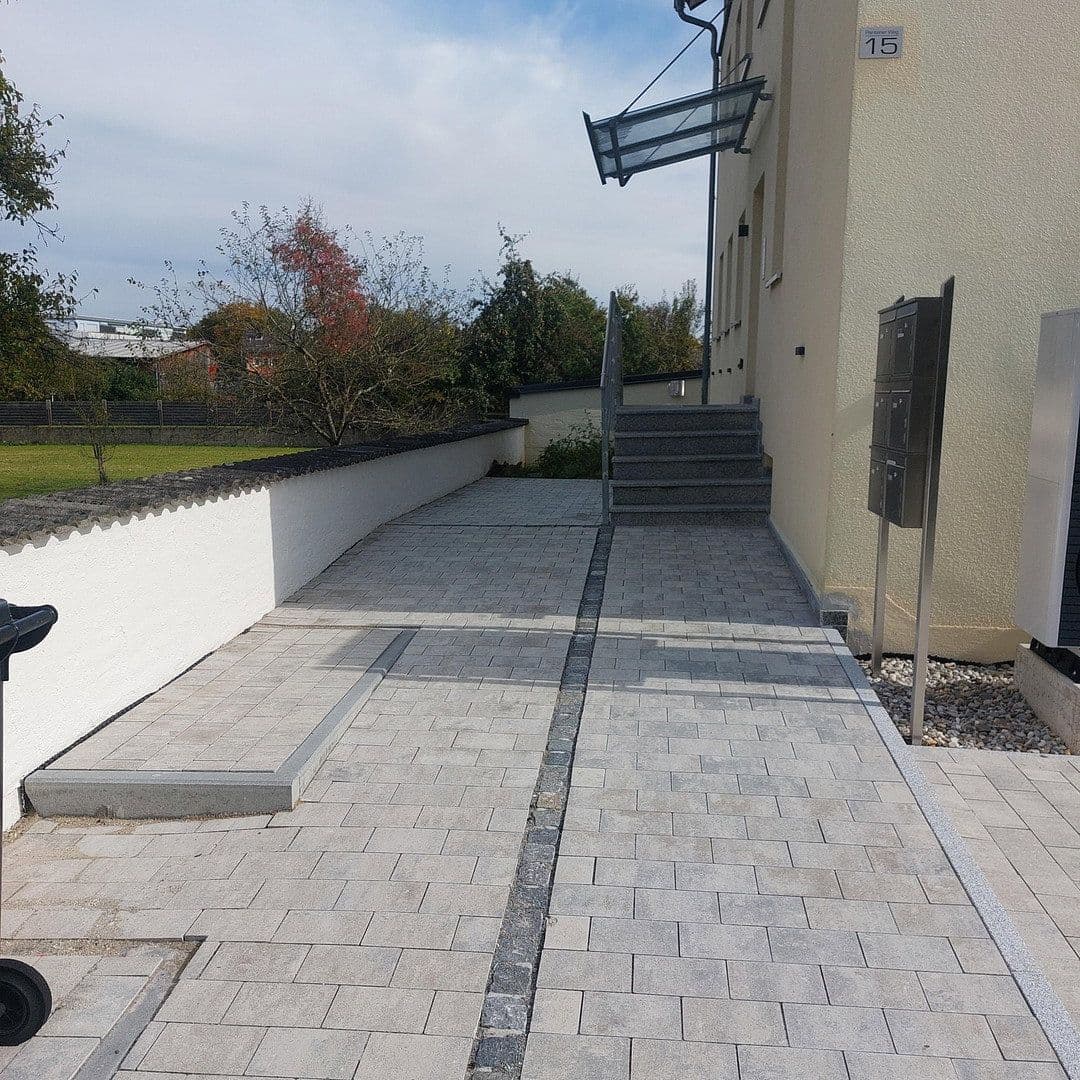 Prenájom bytu 4-izbový 117 m², Hemau, Bavorsko Prenájom bytu 4-izbový 117 m², Hemau, Bavorsko