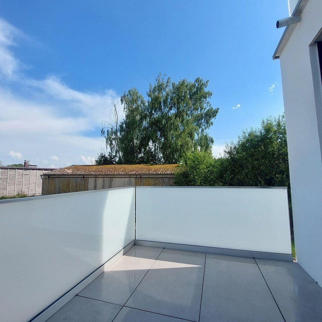 Prenájom bytu 4-izbový 117 m², Hemau, Bavorsko Prenájom bytu 4-izbový 117 m², Hemau, Bavorsko