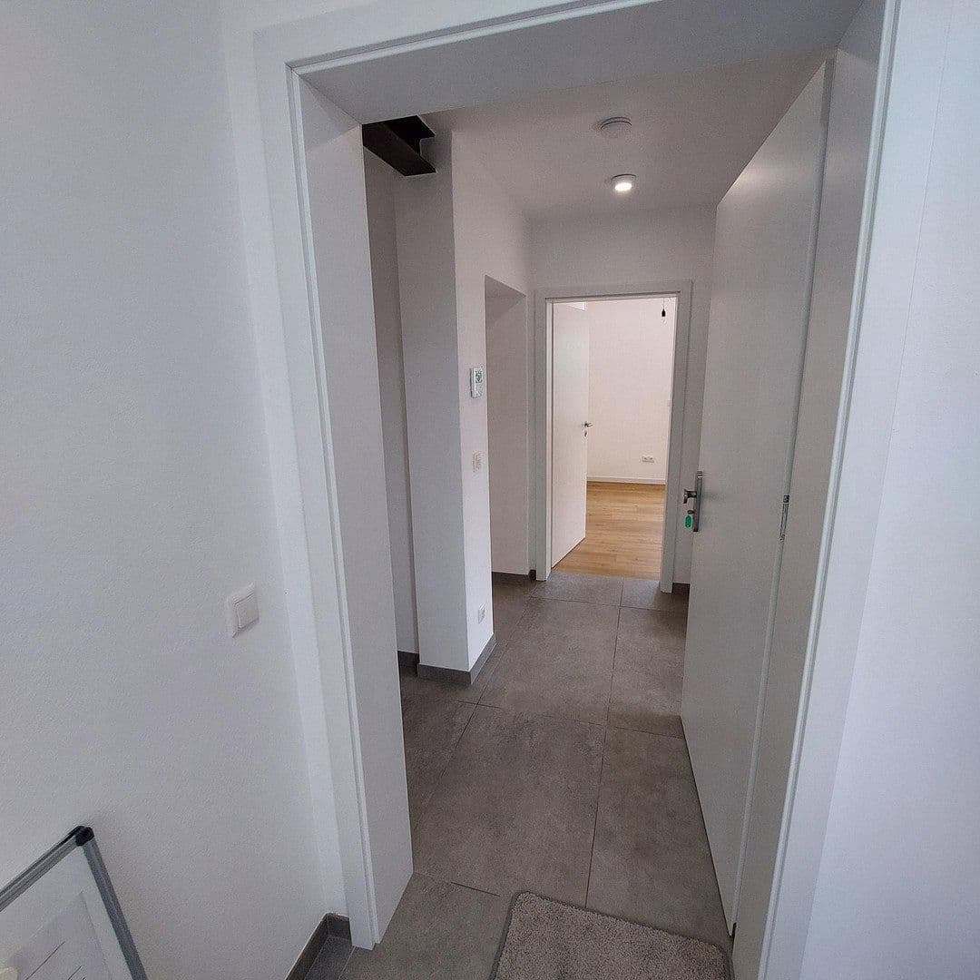 Prenájom bytu 4-izbový 117 m², Hemau, Bavorsko Prenájom bytu 4-izbový 117 m², Hemau, Bavorsko